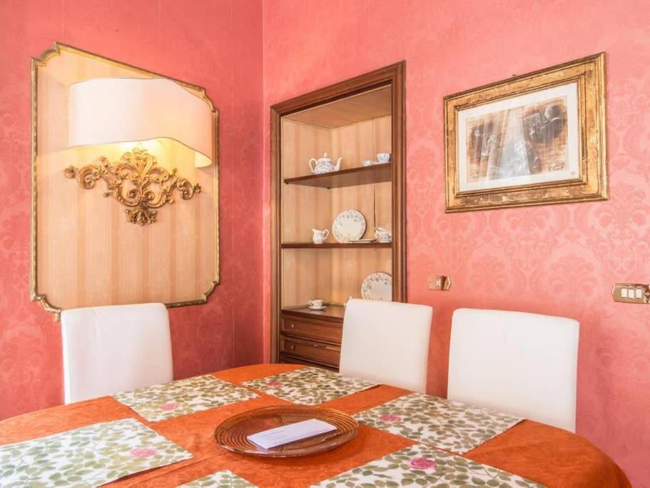 Luxury Spanish Steps Apartment *